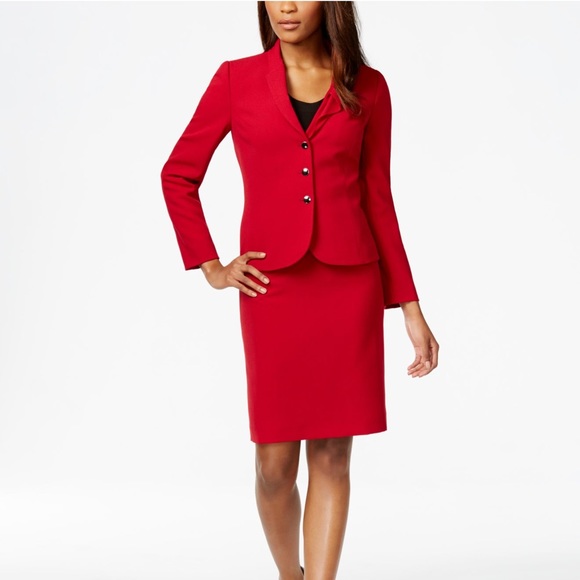 Tahari Jackets & Blazers - Tahari gorgeous red suit